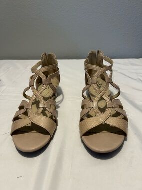 LifeStride Yacht Low Wedge Sandals Size 7